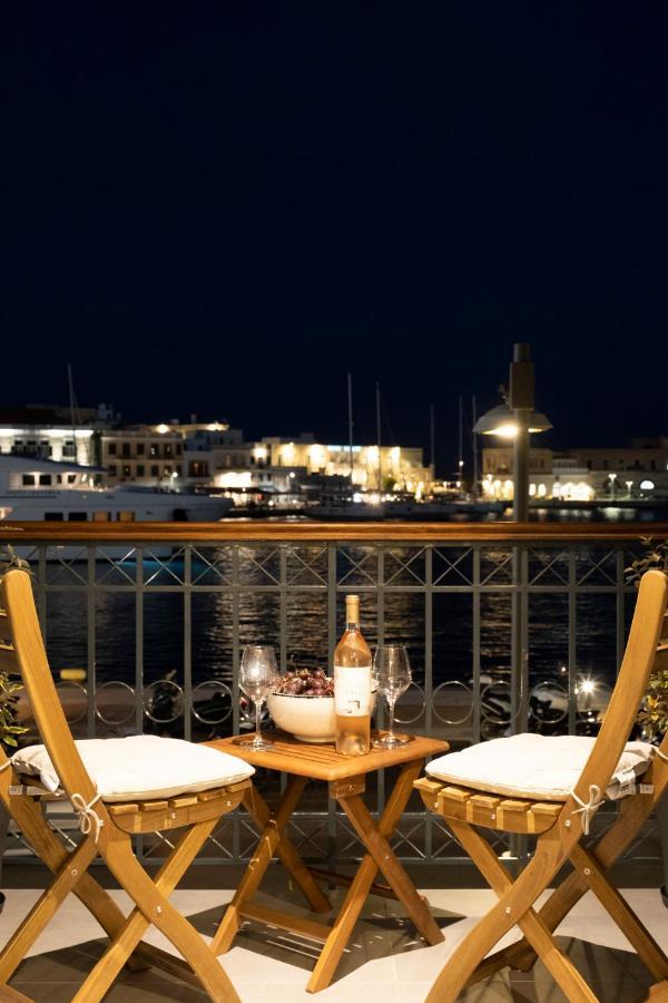 Venus Luxury Apartment Ermoupoli Exterior photo