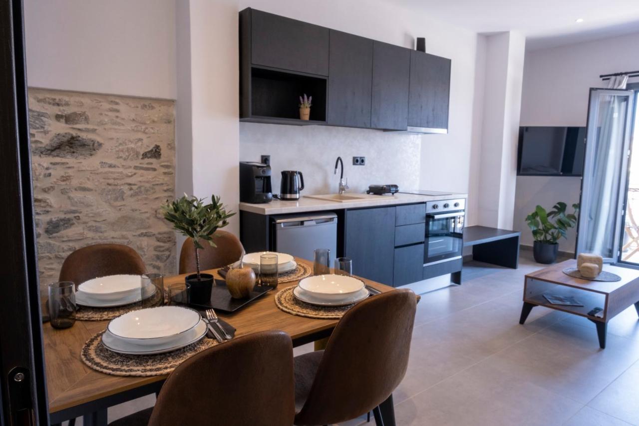 Venus Luxury Apartment Ermoupoli Exterior photo