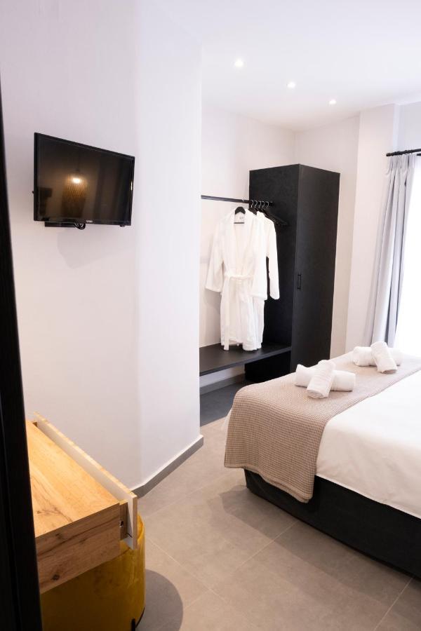 Venus Luxury Apartment Ermoupoli Exterior photo