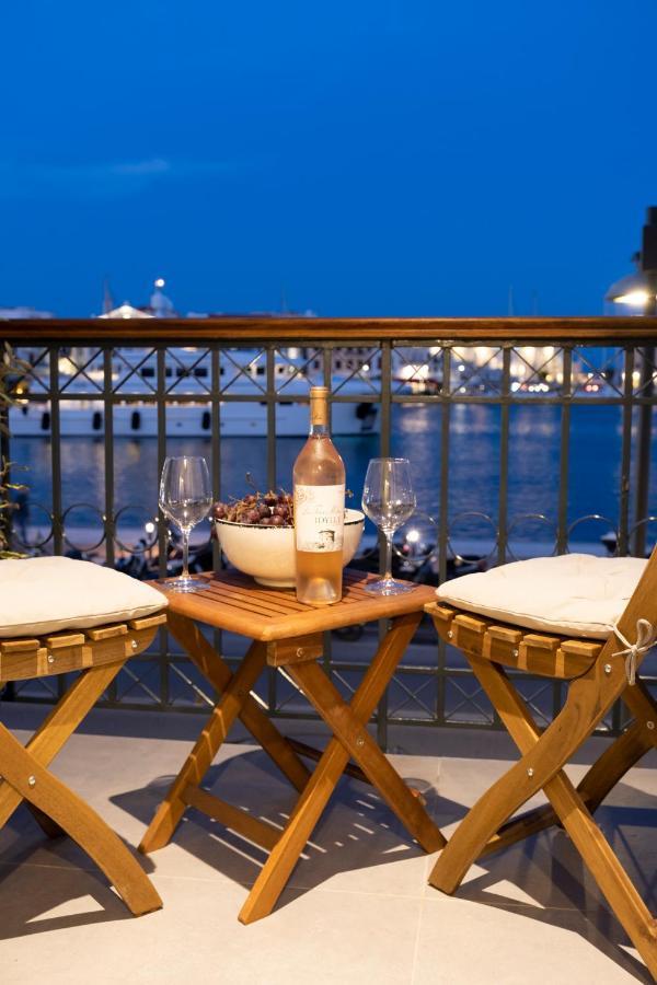 Venus Luxury Apartment Ermoupoli Exterior photo